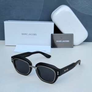 Mark-jacobs